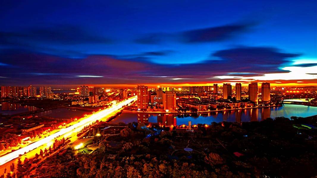 唐山小巷深处的独特风情